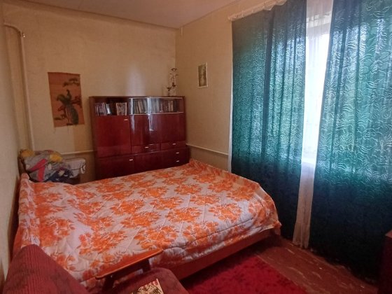 2х.кімнатна вул. Тесленка. Поруч Володимира Великого Кривой Рог