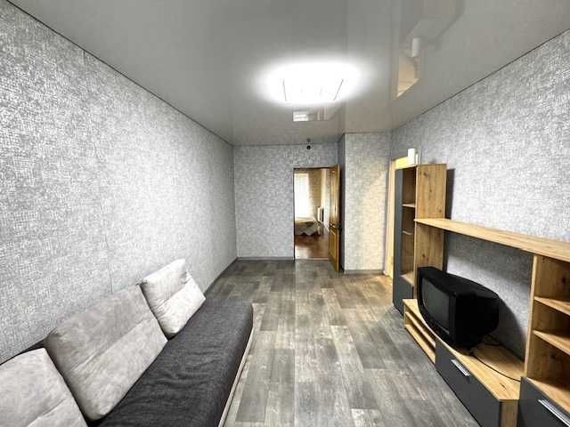 Продам двокімнатну квартиру на Рокуватій, 44 квартал. - фото 1