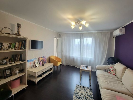 2 комнатная ул. Стрельцова,1 рядом ул. Пушкина , пл. Освобождения Кривий Ріг