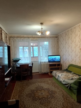 Продам или сдам квартиру на 44 квартале возле парка - фото 1