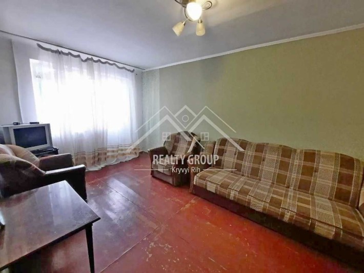 Продаж 1К на Соцмісті - фото 1