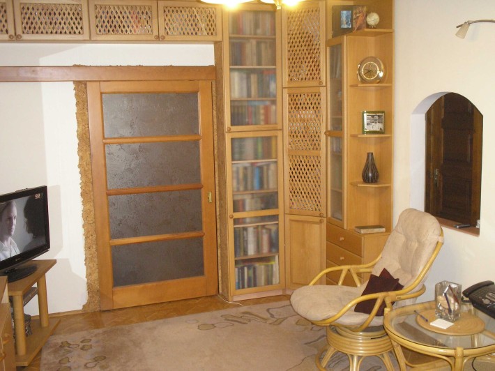 ПРОДАЖ 1/2 (половина ) З-к.кв. на БМВ 7 тис.дол. - фото 1