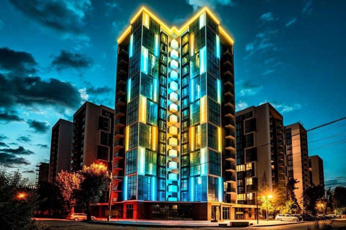 ПЕНТХАУС з виглядом на озеро у ЖК Manhattan - фото 1