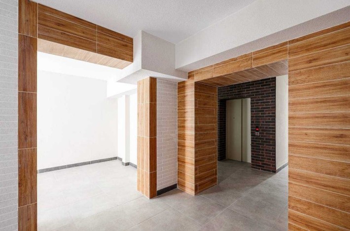 Здана 1,5-к квартира, працює ліфт, ЖК Містечко Мануфактура - фото 1