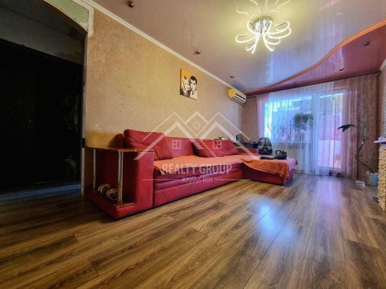 Продаж 3к з ремонтом на проспекті Гагаріна (ЄВідновлення) Кривий Ріг