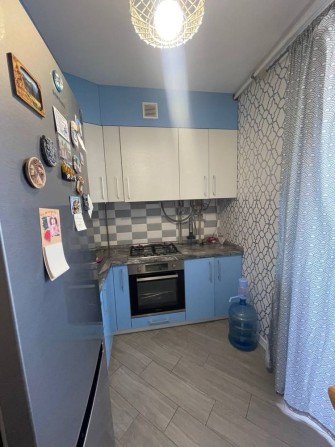 Продам теплу затишну квартиру в Бучі поруч з ТЦ - фото 1