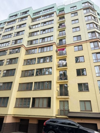 Здана 2к в затишному районі - фото 1