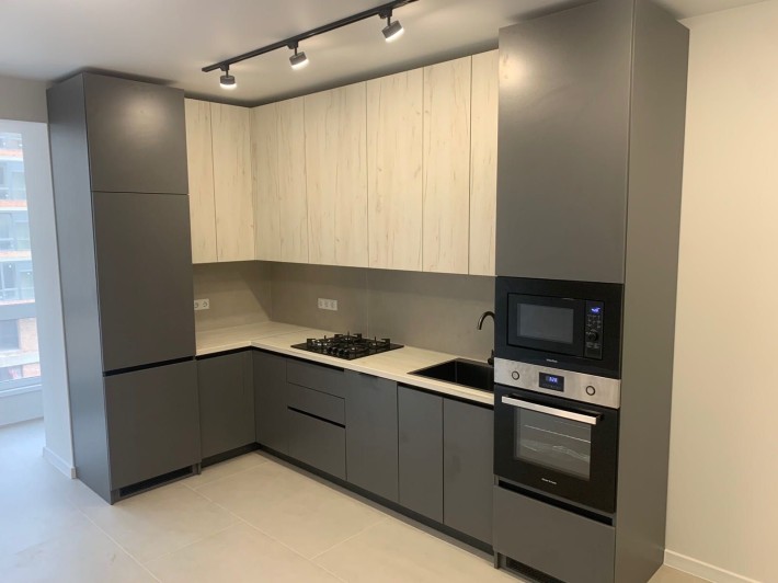 Продам(ВЛАСНИК) 2 кім кв у центрі Франківська КНЯГИНИН - фото 1