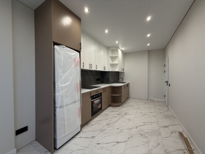 Центральний парк! Однокімнатна квартира з ремонтом 42 м2! - фото 1