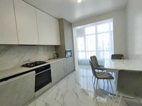 Повністю укомплектована квартира в центрі! Івано-Франківськ