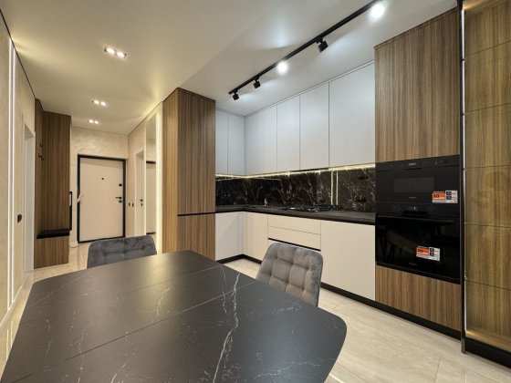 Новинка! Укоплектована 1 кім поруч Арсену та Епіцентру! Івано-Франківськ