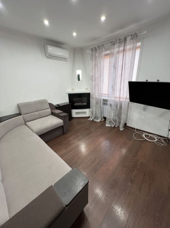 Двокімнатна квартира біля Центрального парку - фото 1