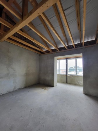 Продам трикімнатну квартиру з горищем у подарунок - фото 1