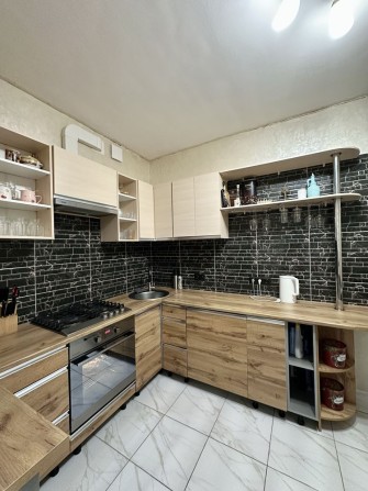 Квартира 2-кімн.у Луцьку з власним паркомісцем - фото 1