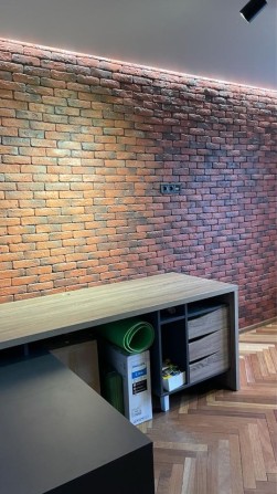 Затишна трикімнатна квартира з чудовим ремонтом! З документами - фото 1