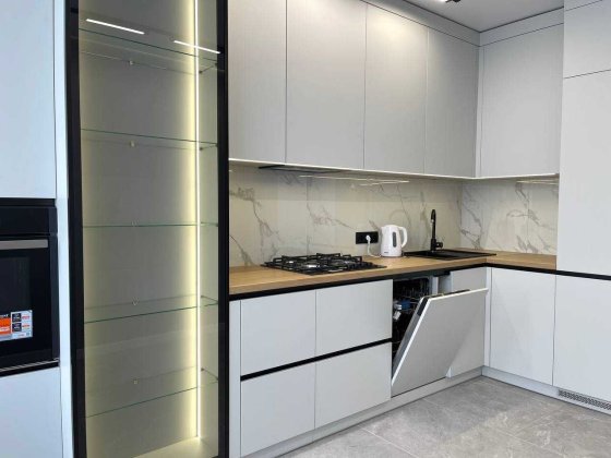 Вигідна 1кім з ремонтом та меблями  поруч центру ! Ивано-Франковск