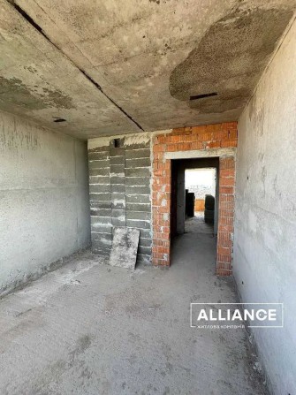 Панорамна 1к квартира. Вигляд на місто та гори - фото 1