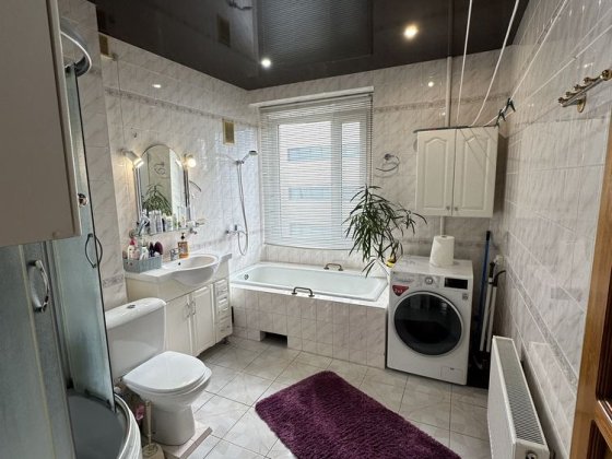 Продаж 4х кімн.квартиру вул.Соборна (район ТЦ МЕГА) Кременчуг