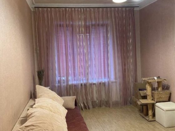 3-х ком сталинка с автон. отоплением Кривой Рог