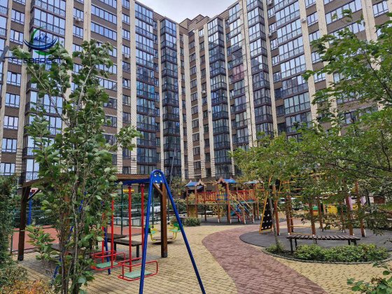 Продаж великогабаритної трикімнатної квартири в ЖК "АТЛАНТ" Луцьк