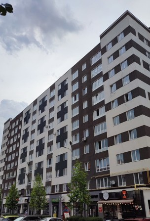 Продаж квартири з частковим ремонтом поруч з Центральним парком! Є газ - фото 1