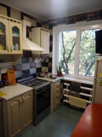 Продаж 4-х кімнатної квартири - фото 1