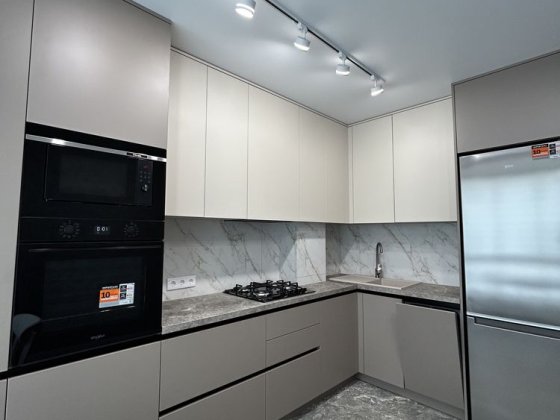 Квартира з новим та якісним ремонтом! Швидкий виїзд на Київ! Ирпень