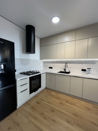 ЄОселя! Однокімнатна квартира в Центрі Ірпеня! Парк Незнайко! - фото 1