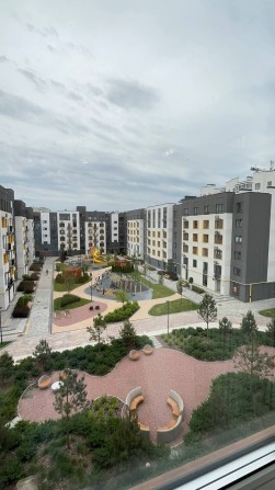 Продаж 2к, ЖК Молодість - фото 1