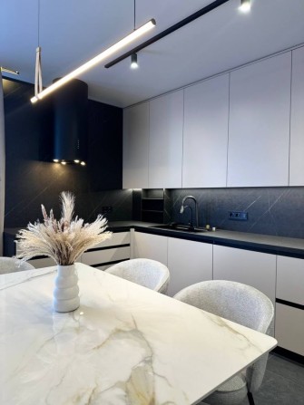 Двокімнатна квартира з дизайнерським ремонтом! Центральний парк! - фото 1