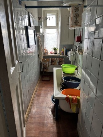 Продам 3-х кімнатну квартиру на Ревівці - фото 1