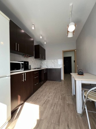 Продаж 1к з ремонтом . Балкон +Гардеробна . Податки 2% - фото 1