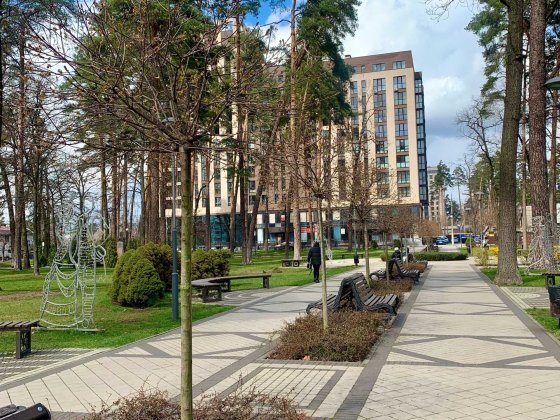 Продам простору 3-кімнатну квартиру з терасою - центр Ірпеня! Ирпень