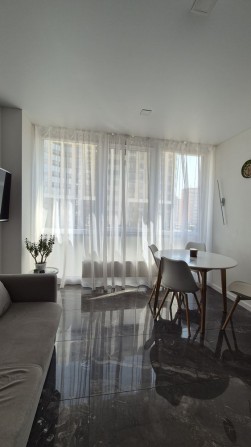 Бізнес клас! 2-к з ремонтом! Є підземний паркінг! 15 хв від Києва - фото 1