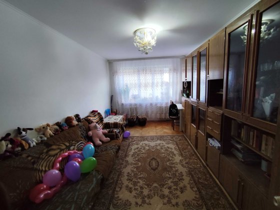 Продам 3-кімнатну квартиру, вул. Федорова Луцьк