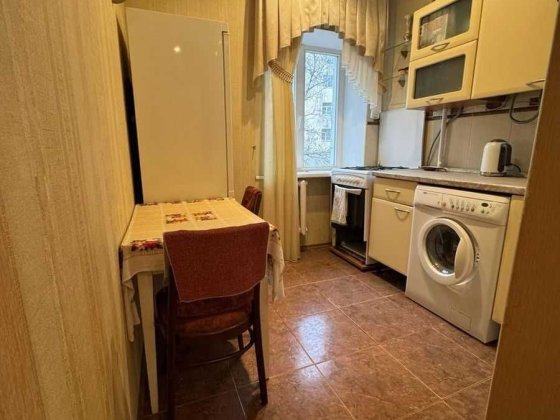 ‼️Центр‼️2к квартира біля парку, гарний стан, 2/5 поверх. ТОП локація Полтава