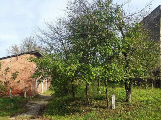 Продам 1-квартиру поруч Луцька.