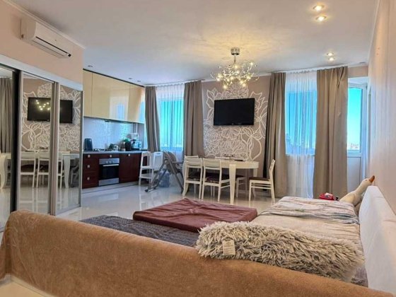 3 кімнатна на Соборності новобудова цегляний будинок автономне опален. Полтава