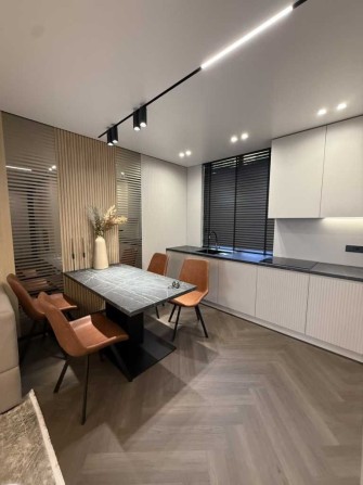 Продам 2к квартиру в новобудові в центрі, КОМФОРТ І СТИЛЬ - фото 1