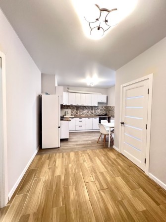 Продаж Двокімнатної квартири з ремонтом! 2 лоджії - фото 1