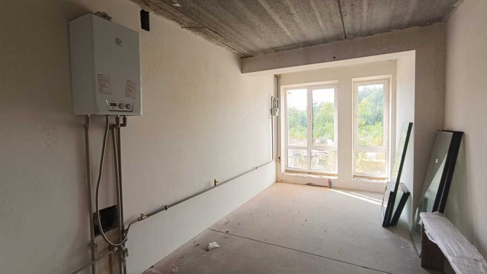 2 кімн.кв. під чистову обробку з газовим опаленням. 1 поверх Є кладова - фото 1