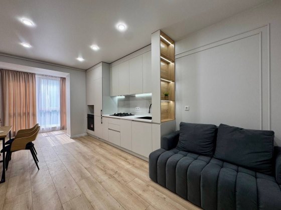 Продам 1-кімнатну квартиру з ремонтом "На Щасливому" Рівне