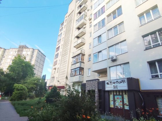 3х кімнатна квартира в центрі міста - 97500 Дол США Рівне