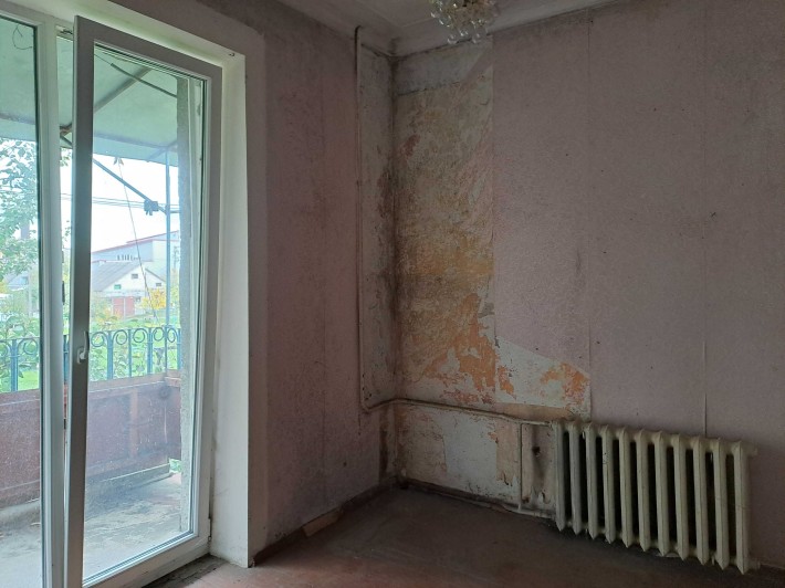 Продаж 2-кімнатної квартири під ремонт у затишному районі Луцька - фото 1