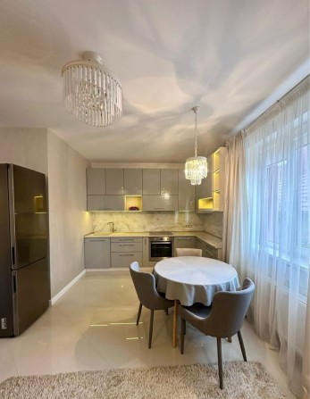 Євродвійка в Луцьку, паралельно вул.Рівненська (за Модерн Експо) - фото 1