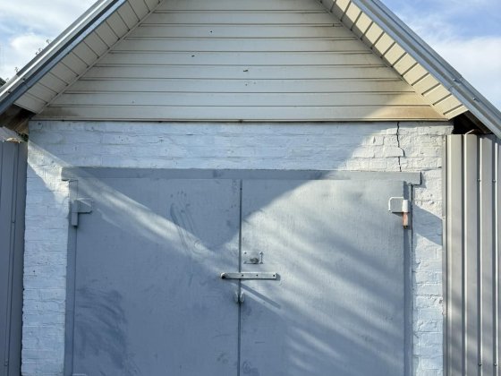 Сдам гараж для легковой машины или хранения вещей. Самар