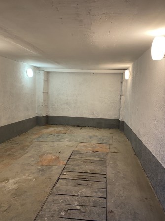 Здам гараж в Автотуристі - фото 1