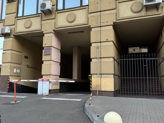 Здам паркомісце, -1 рівень, ЖК Златоустівський, Полтавська 10. Киев