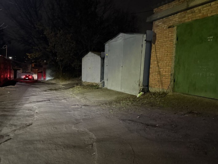 Здама гараж в оренду для електромобіля 7кВт дешева електрика - фото 1