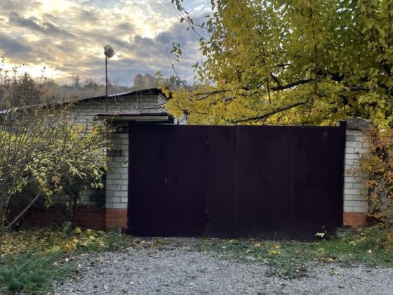 Здам гараж з прилеглою територією між ЖК Best house та River park Днепр